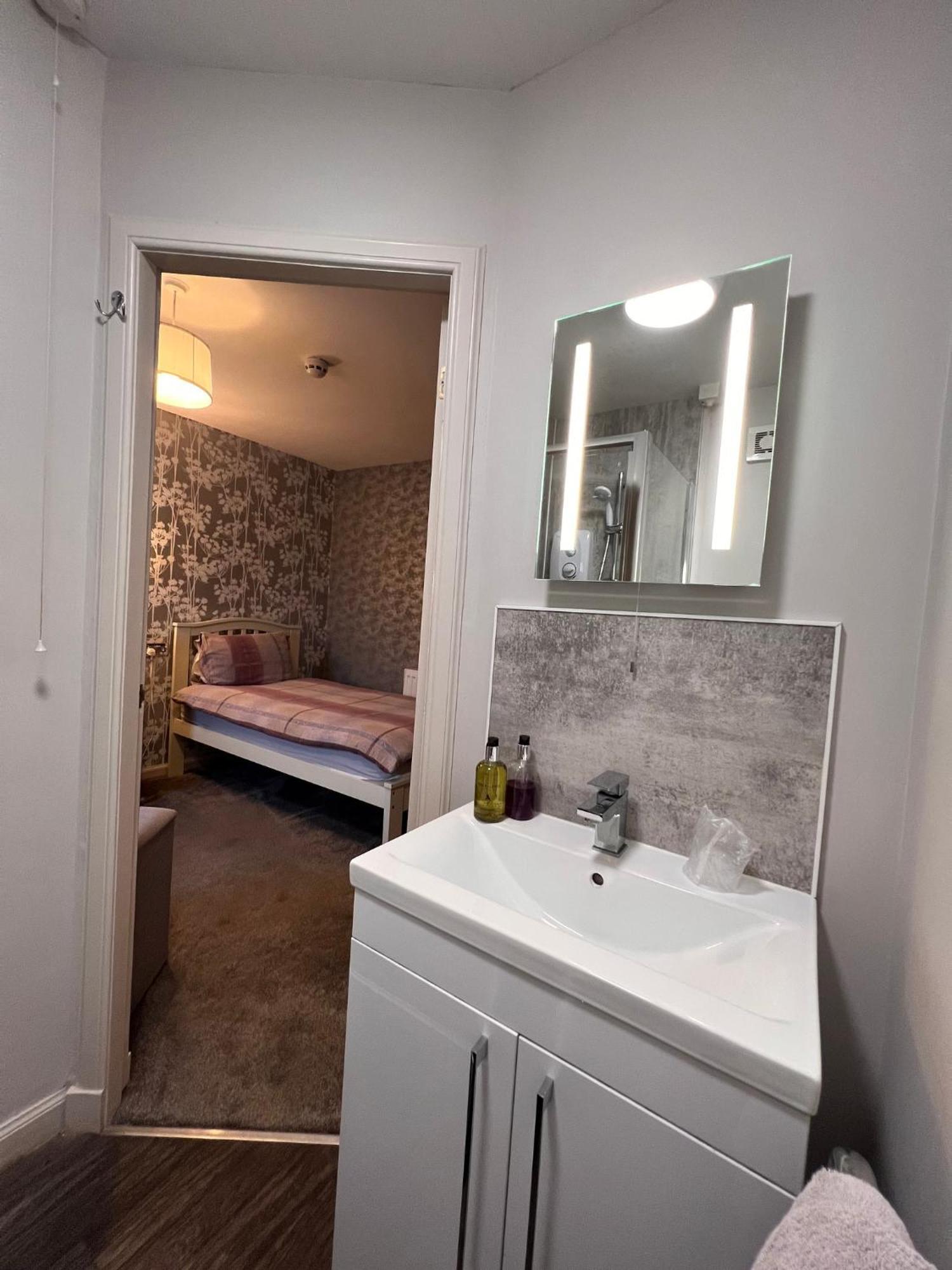 Tigh-Na-Mara Hotel Sandhead Экстерьер фото